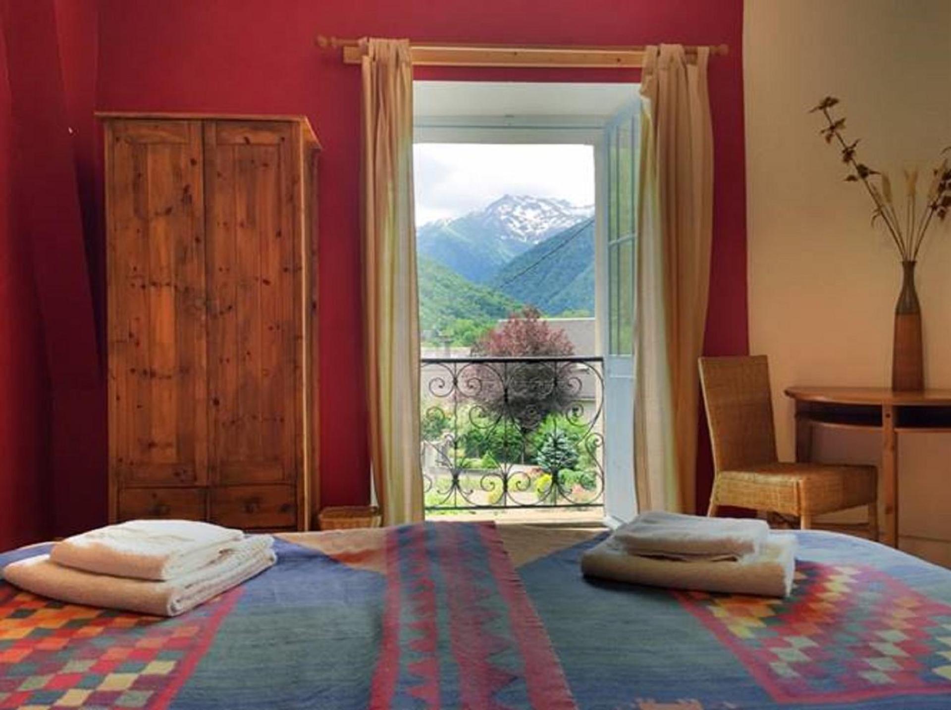 Papilio Bed & Breakfast Montauban-de-Luchon Ngoại thất bức ảnh